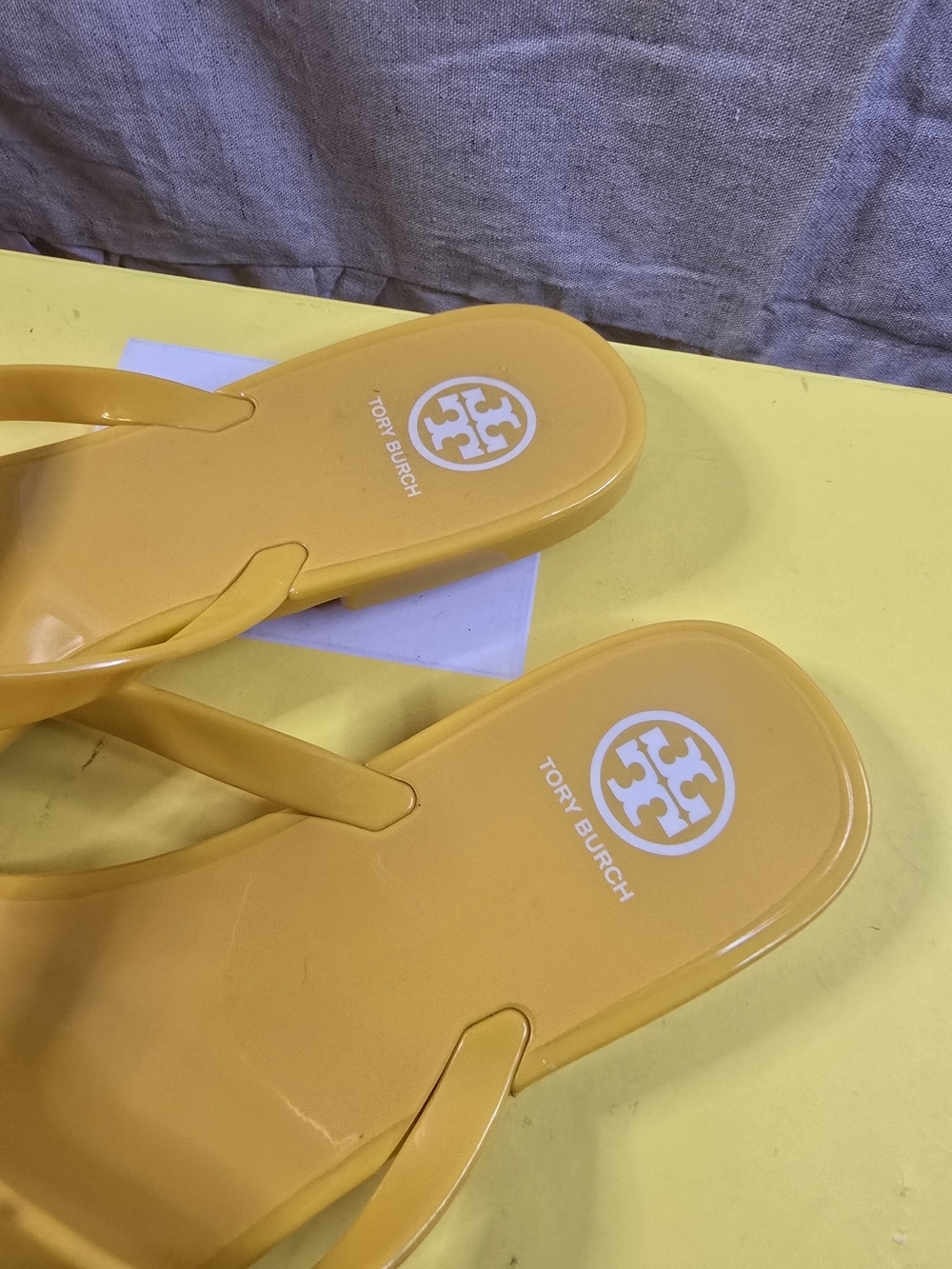 Tory Burch Yellow Jelly Thong Sandals with Logo Medallion - Picture 4 of 4